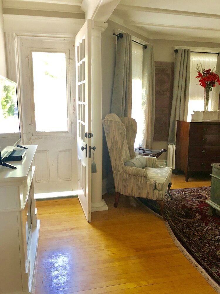 1000 Islands Bed And Breakfast ? The Bulloch House