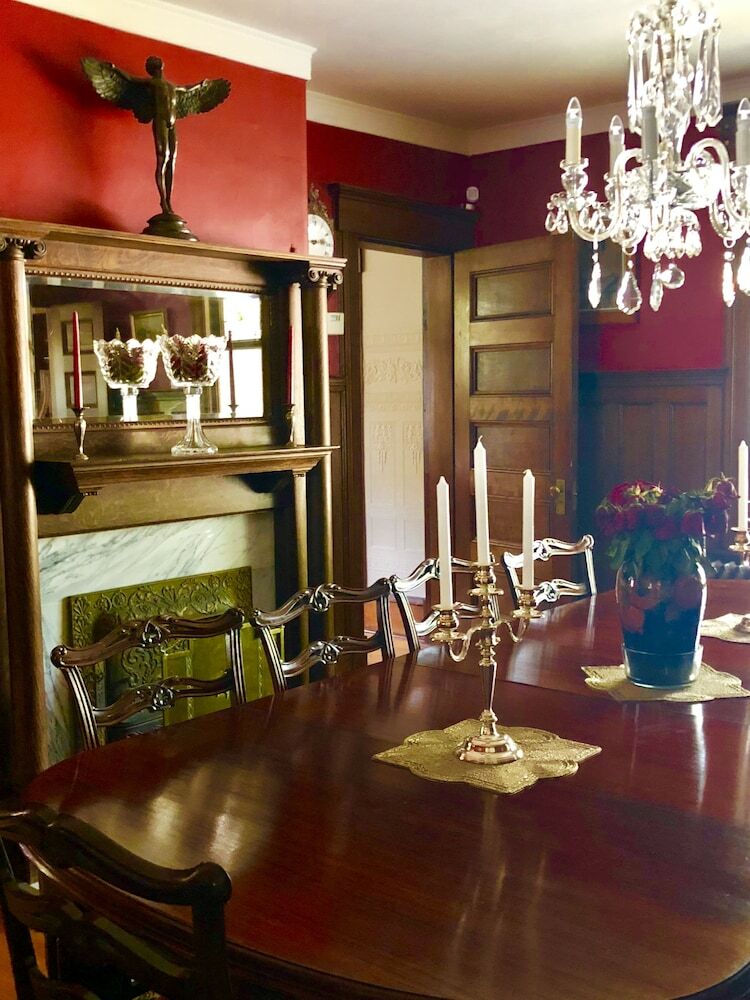 1000 Islands Bed And Breakfast ? The Bulloch House