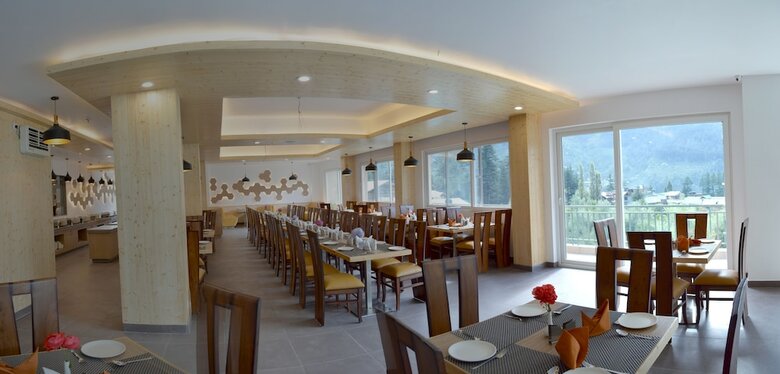 Hotel The Orchard Greens Resort And Spa