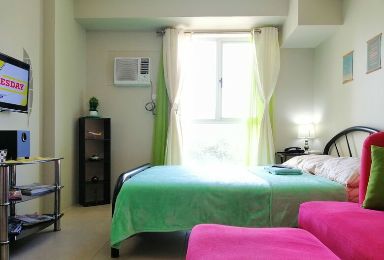 Cozy Condo Studio Near Airport With Wifi