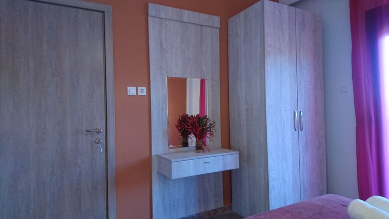 Apartamentos Elia House A Quiet Seaside Place