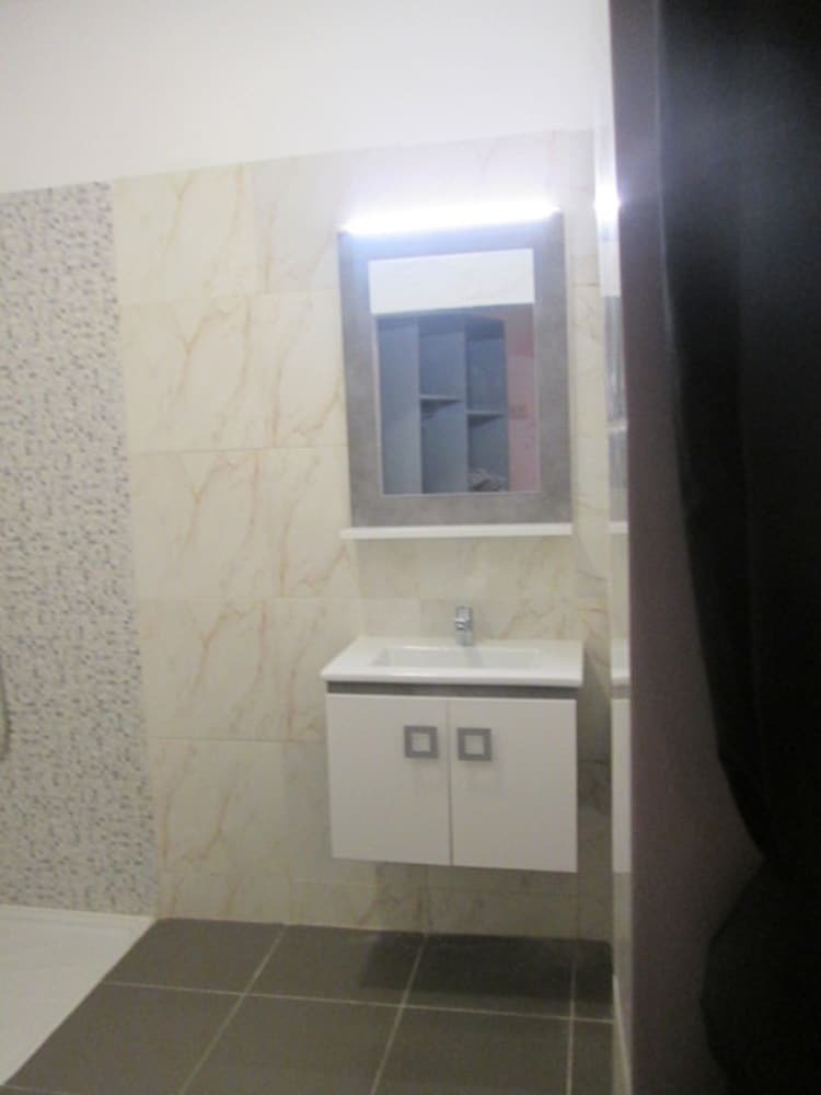 Hotel Malak Tingis