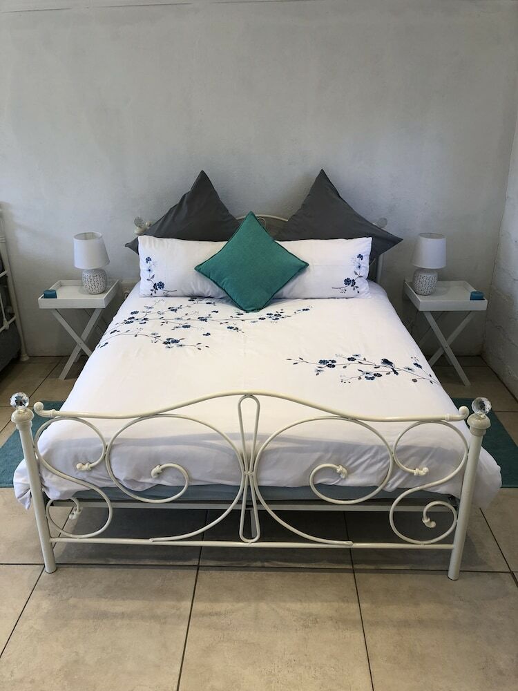 Hotel Chilled Oaks