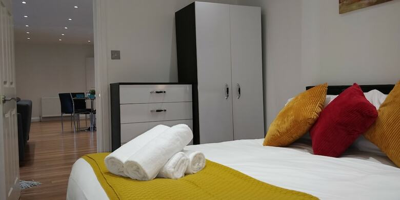 Clifton Apartment
