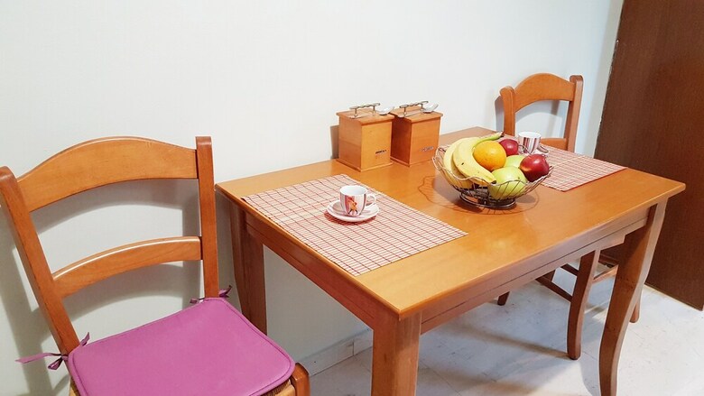 Reggina's Zante House