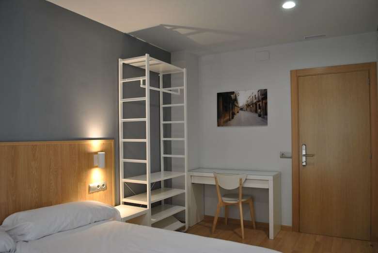 Hostal Universitat Cervera