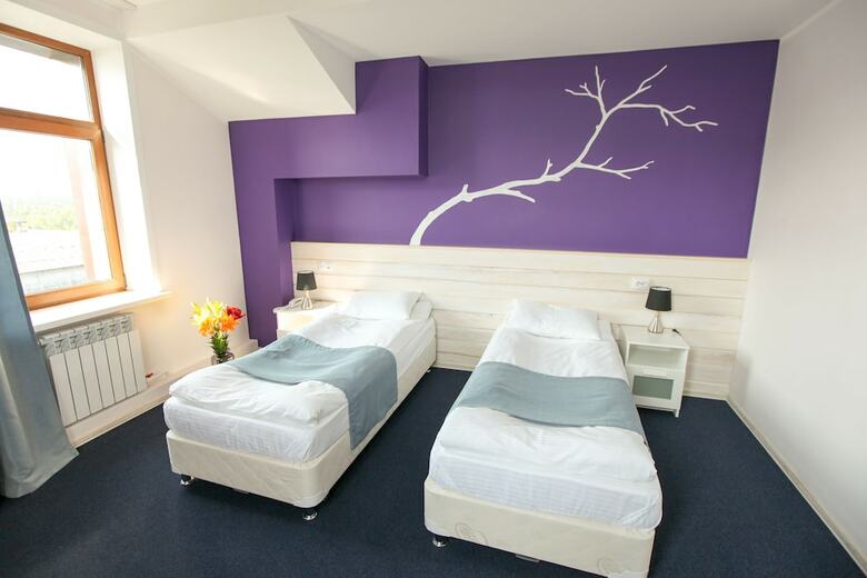Nicola Hotel