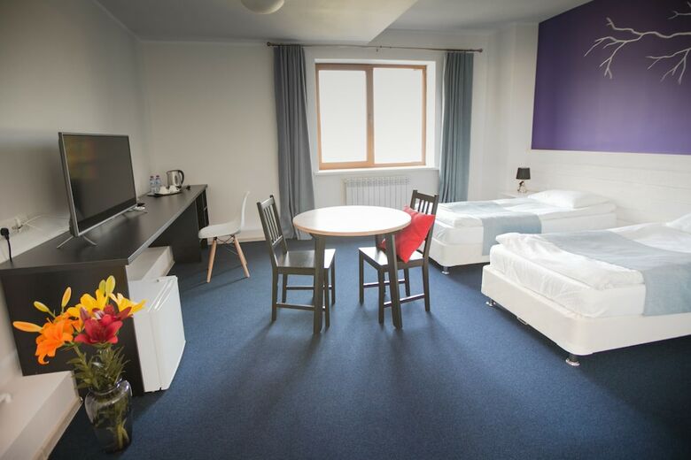 Nicola Hotel