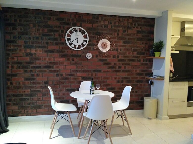 Apartamentos At St. George's Mall
