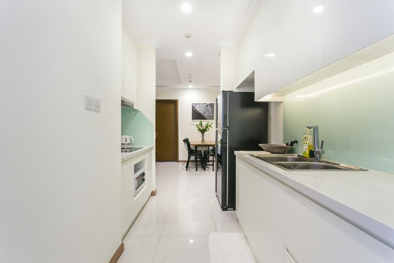 Luxury Apartment In Vinhomes Golden River