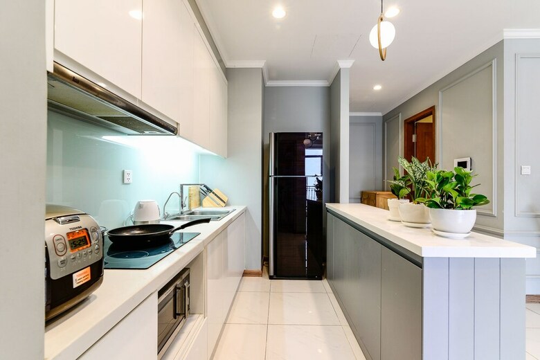Luxury Apartment In Vinhomes Golden River
