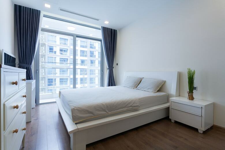 Luxury Apartment In Vinhomes Golden River