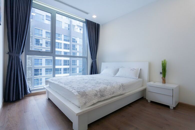 Luxury Apartment In Vinhomes Golden River