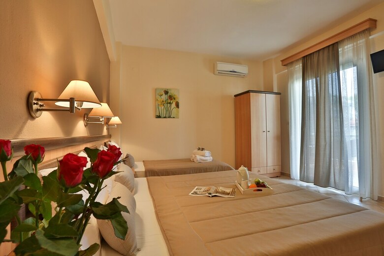 Irida Apartments