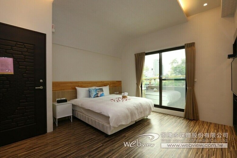 Ruo Shui Hotspring Hotel