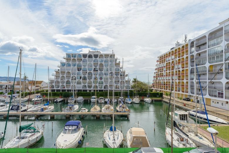 Apartamentos Port 27
