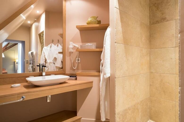 Hotel C�t� Rempart