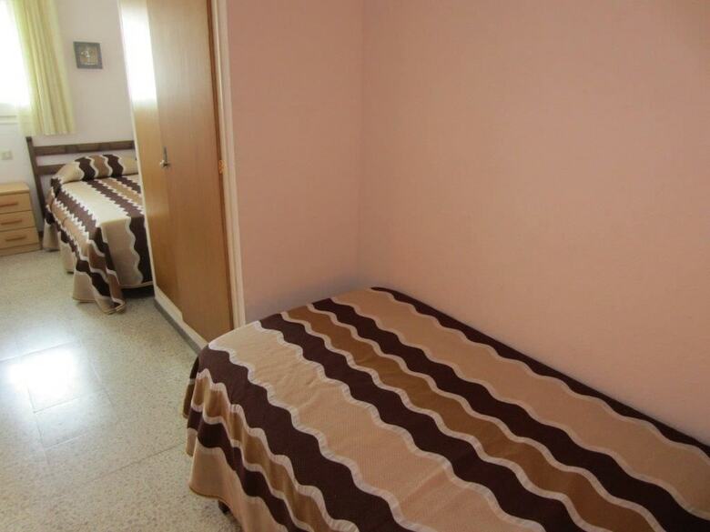 Apartamentos �tico A Pocos Metros De La Playa. - 737
