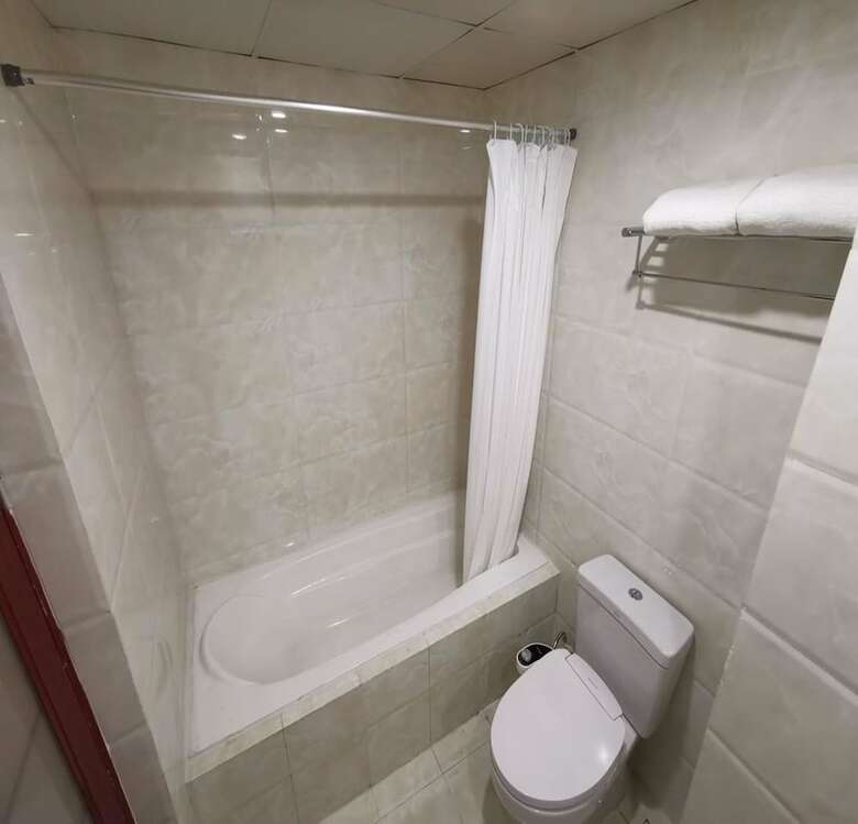 Bed & Breakfast Nzh Hostel