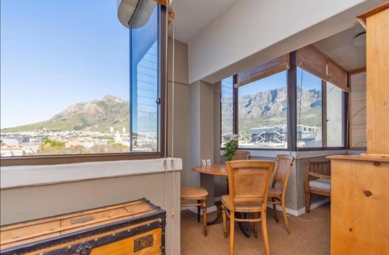 Holyrood Apartments 603
