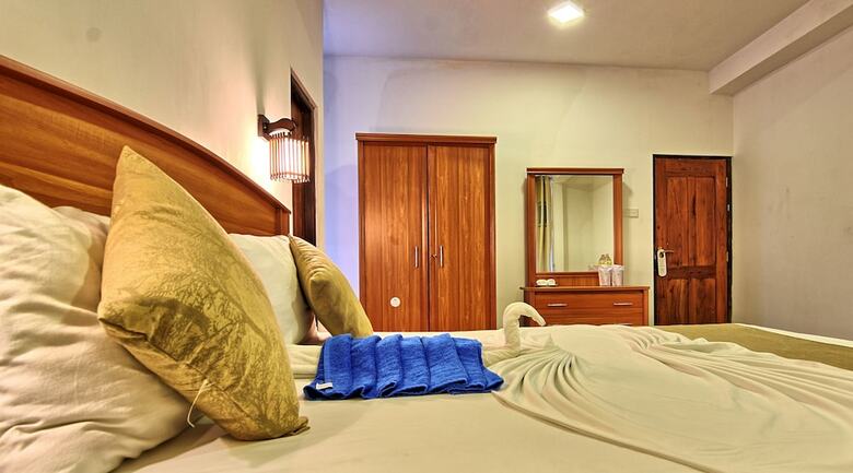 Hotel Oak Ray La Ella Breeze