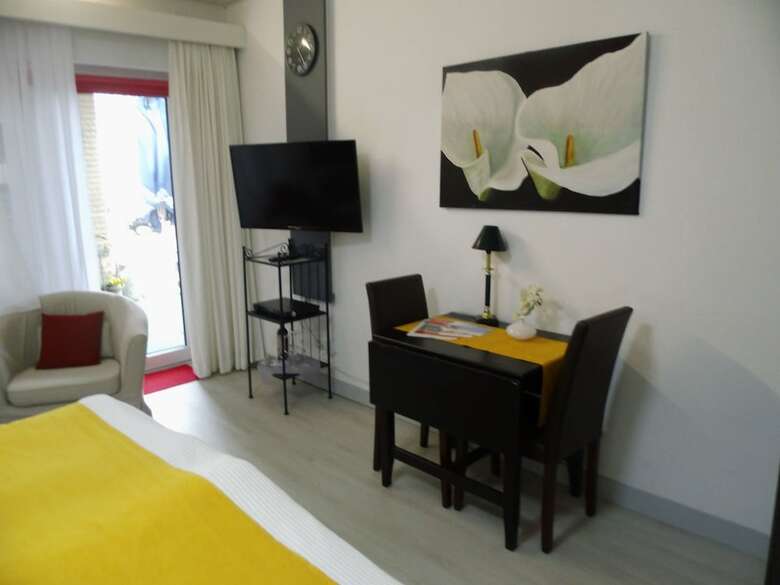 Pension Strandnest B�sum