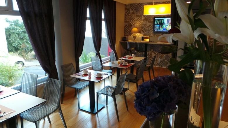Hotel H�tel Le Cambronne