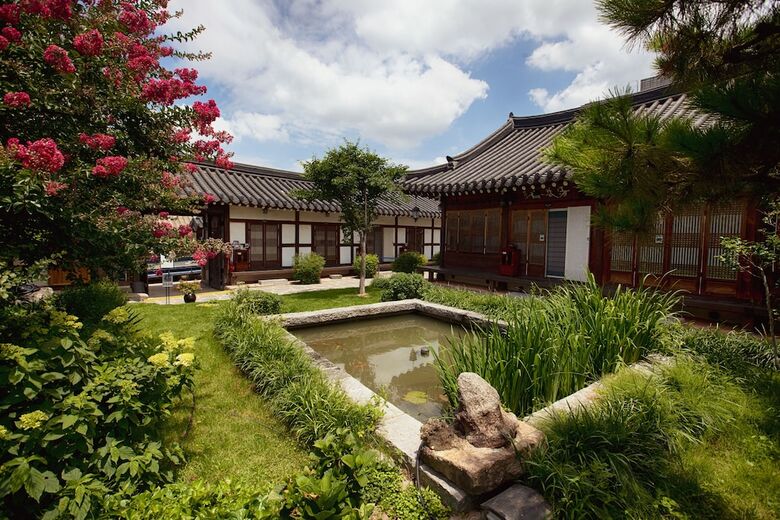 Hanok Hotel Dong Nak Won