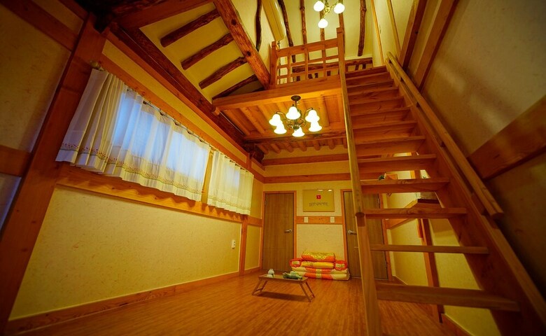 Hotel Hanok House