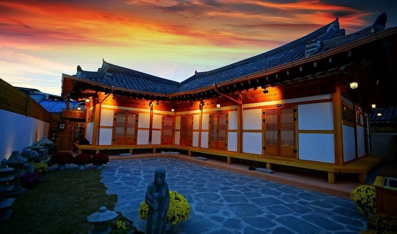 Hotel Hanok House
