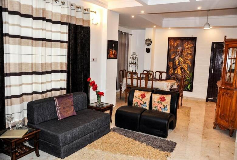 Hotel Westend Homestay