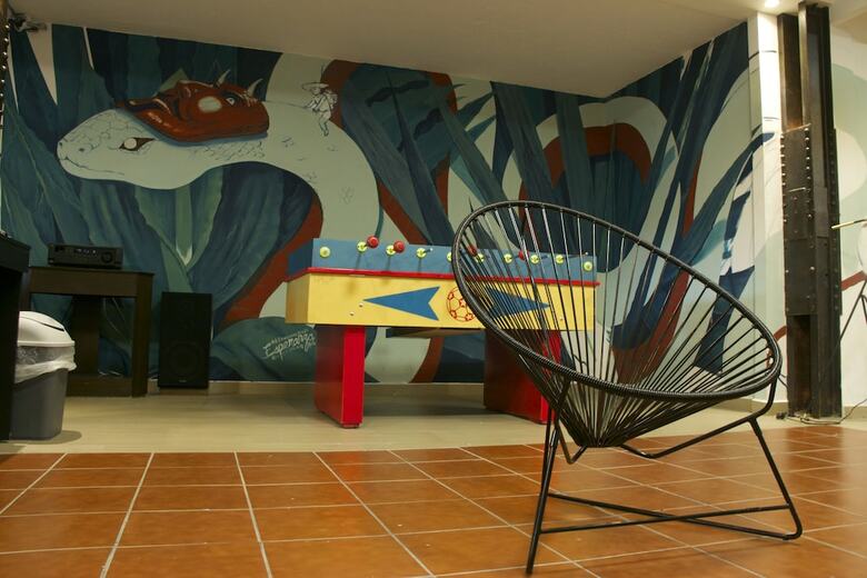 Hostal F�nix Beds Hostel