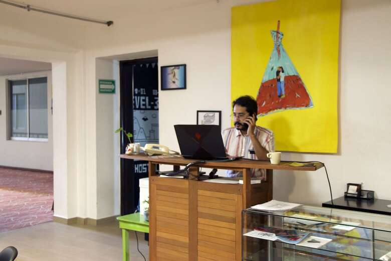Hostal F�nix Beds Hostel