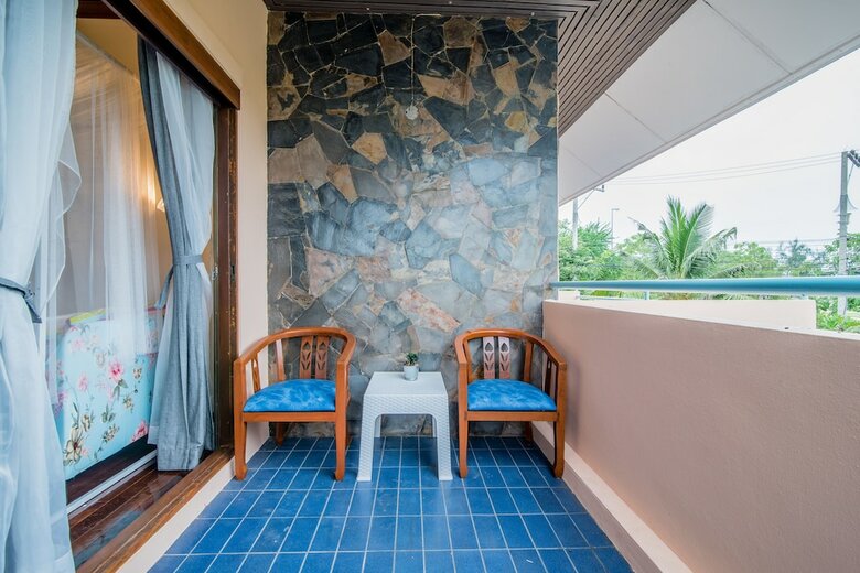 The Queen Park Beach Pool Villa