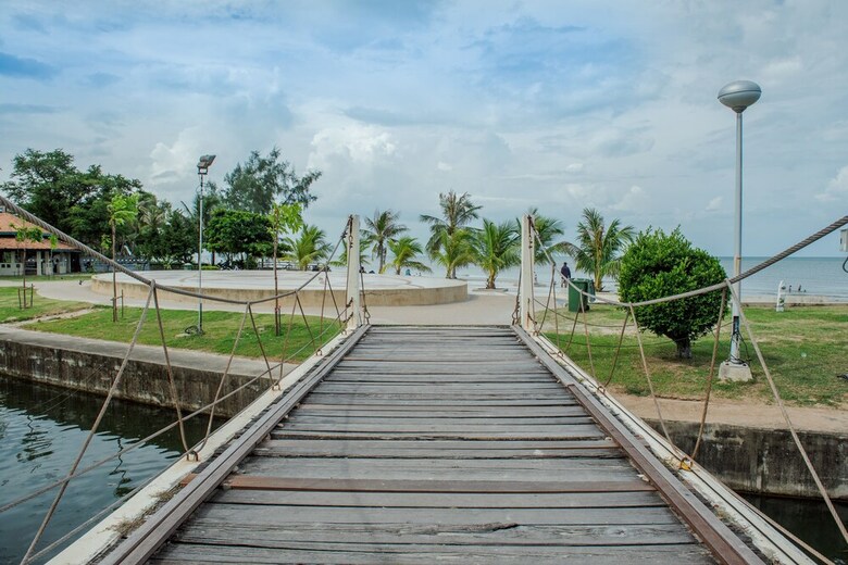 The Queen Park Beach Pool Villa