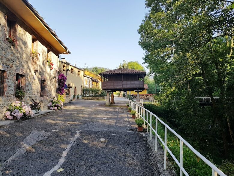 Rio Espa�a - Casa Rural Amplia 5 Hab