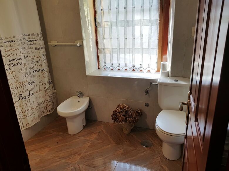 Rio Espa�a - Casa Rural Amplia 5 Hab