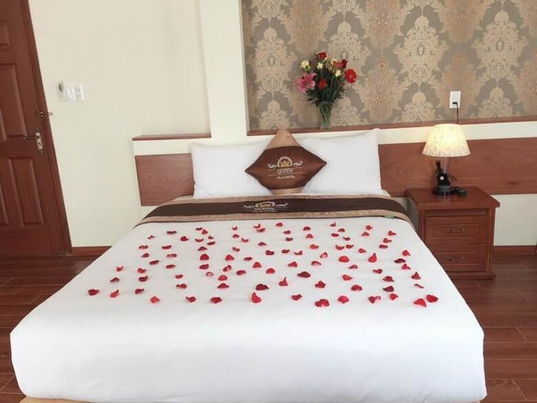 Queen Villa Hotel