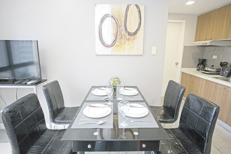 Apartamentos Indigo Ortigas @ Adb Avenue Tower