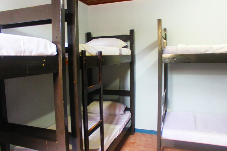 Hostal The Queen Hostel
