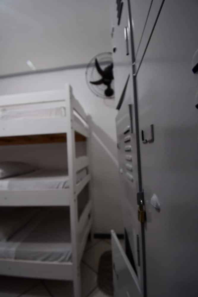 Hostal The Queen Hostel