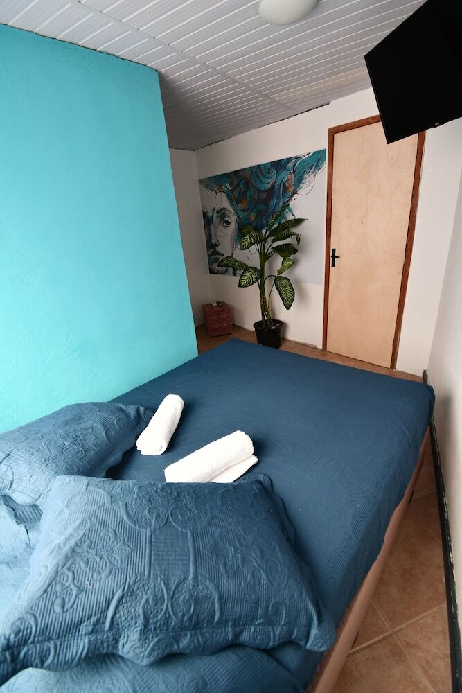 Hostal The Queen Hostel