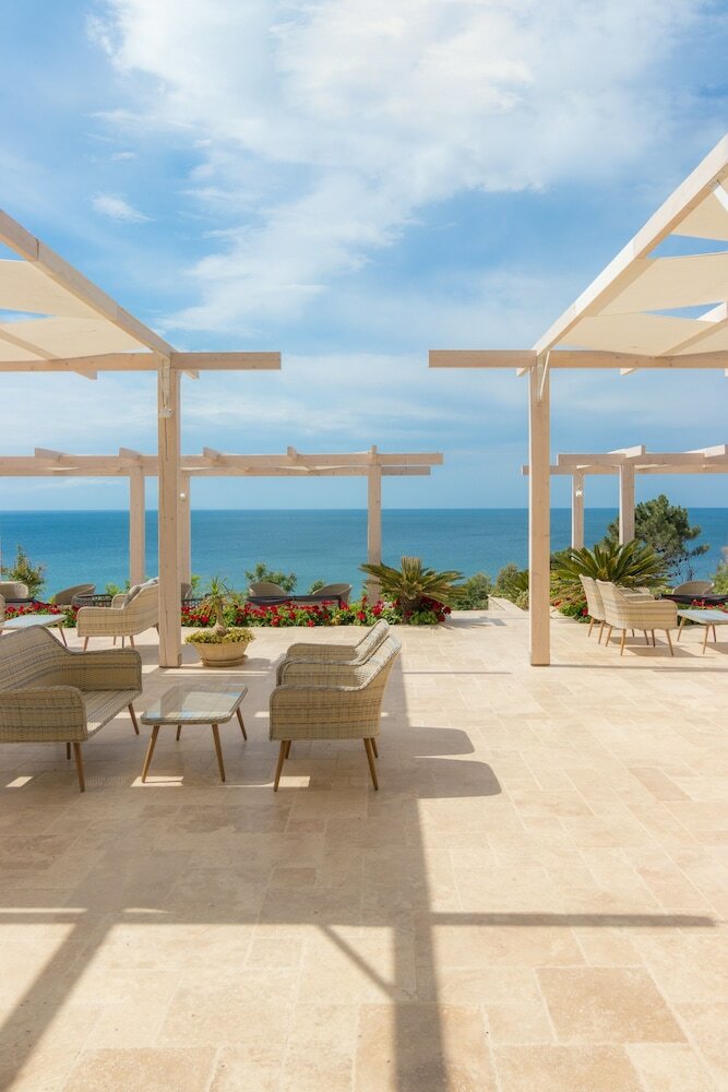 King Maron Hotel & Spa