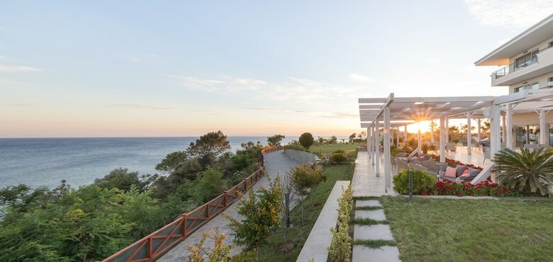 King Maron Hotel & Spa