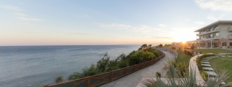 King Maron Hotel & Spa