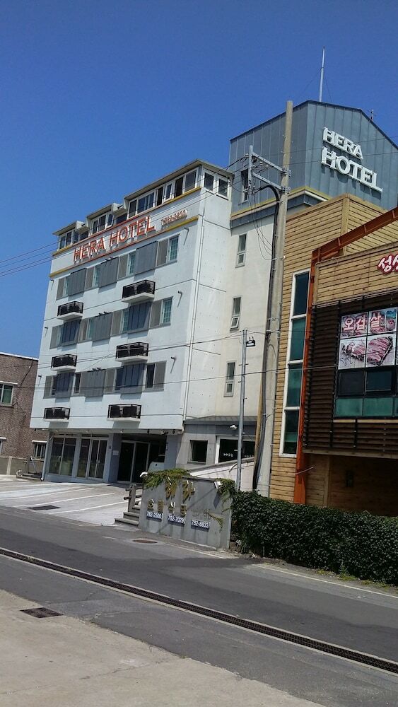Hera Hotel