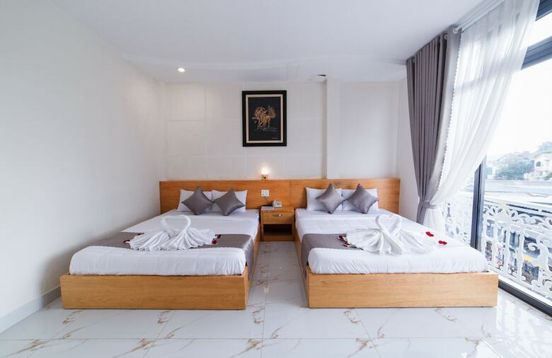 Tea Leaf Hotel