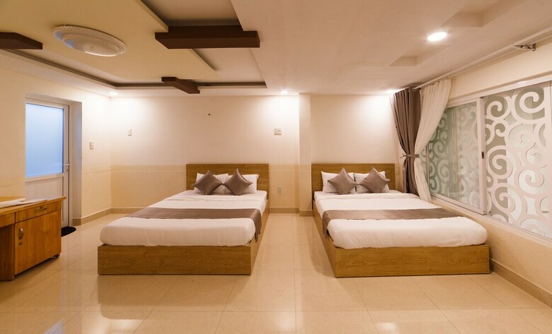 Tea Leaf Hotel