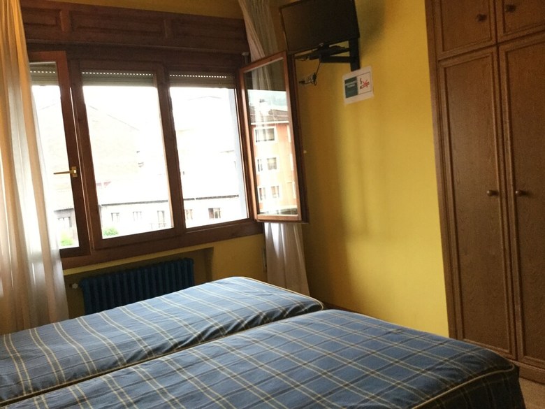 Pension Hostal Caf� Espa�ol