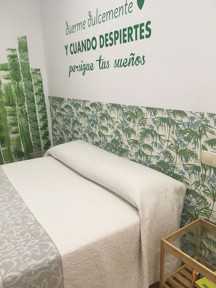 Apartamentos Alojamientos De Uso Tur�stico Rua Del Sol